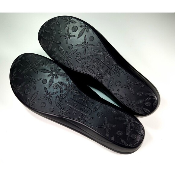 Riders by Lee Black Mesh Women's Sandals - Picture 4 of 5